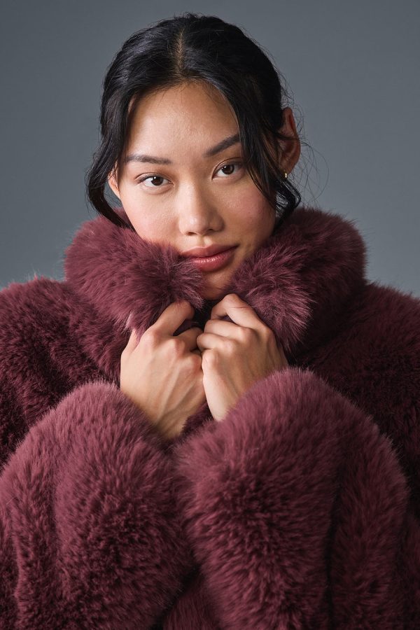 Opulent Faux Fur Cropped Jacket ?C Burgundy Truffle