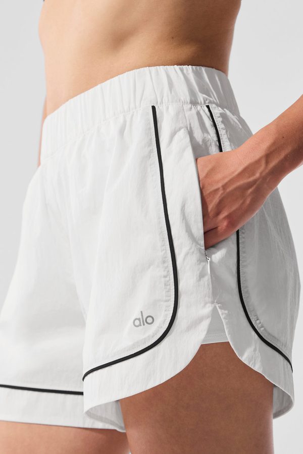 Motivate Track Short ?C White/Black